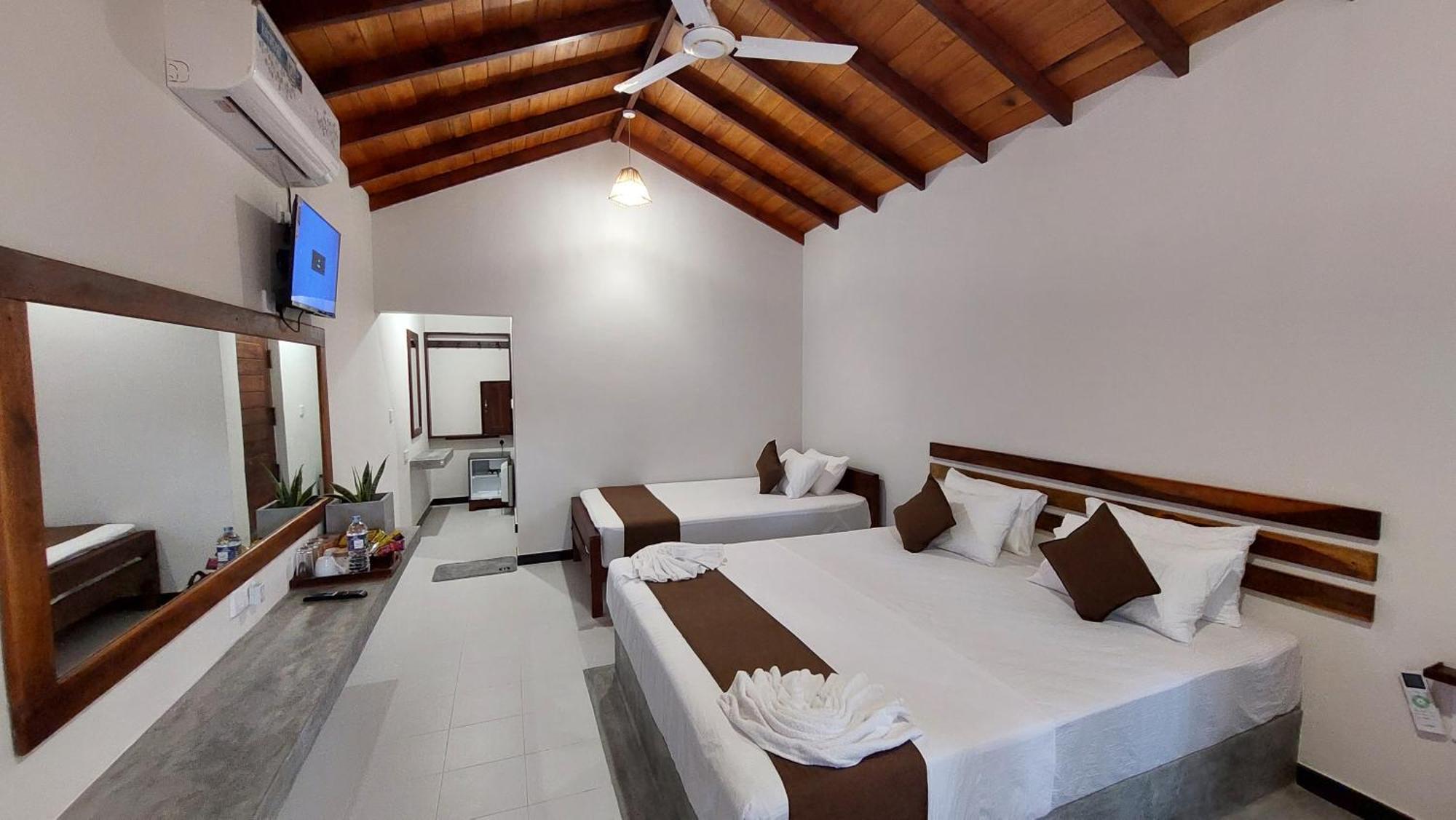 The Dream Inn Guesthouse Passikudah Batticaloa Exterior photo