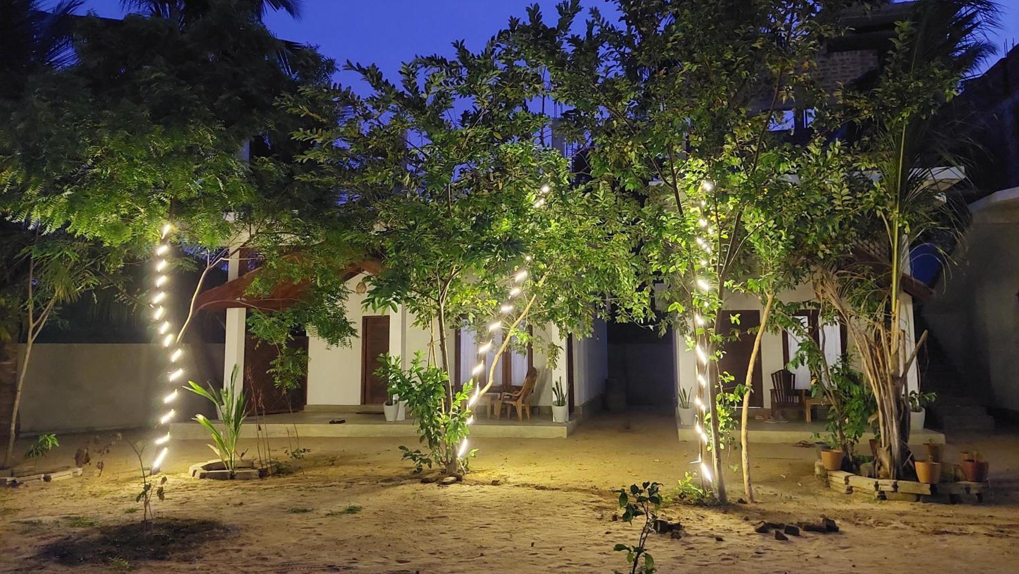 The Dream Inn Guesthouse Passikudah Batticaloa Exterior photo